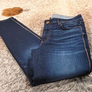 White House Black Market Ankle Jean